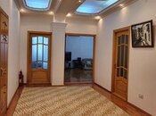 4-комн. новостройка - м. 28 мая - 150 м²