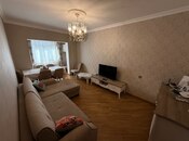 Satılır 2 otaqlı köhnə tikili 65 m², Gənclik m., photo 1 from 8