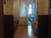 2 otaqlı köhnə tikili - Azadlıq Prospekti m. - 62 m²
