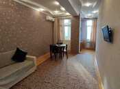 2-комн. новостройка - м. Элмляр Академиясы - 70 м²
