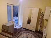 1 otaqlı həyət evi/bağ evi - 8 Noyabr m. - 18 m²