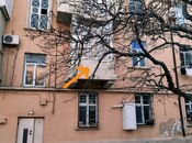 3 otaqlı köhnə tikili - Bayıl q. - 70 m²