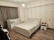 Satılır 3 otaqlı köhnə tikili 90 m², Qara Qarayev m., photo 1 from 6