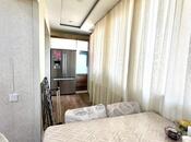 Satılır 5 otaqlı köhnə tikili 130 m², İnşaatçılar m., photo 4 from 8