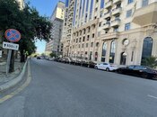 Satılır 4 otaqlı yeni tikili 242 m², 28 May m., photo 2 from 8
