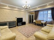 Сдаётся 3-комн. новостройка 130 м², м. Нариман Нариманов, photo 1 from 8