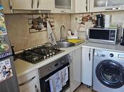 2 otaqlı köhnə tikili - 8 Noyabr m. - 56 m²
