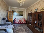 2 otaqlı köhnə tikili - 8-ci mikrorayon q. - 65 m²