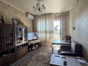 2 otaqlı köhnə tikili - 8-ci mikrorayon q. - 65 m²