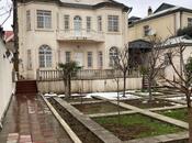 7 otaqlı həyət evi/bağ evi - Həzi Aslanov q. - 280 m²