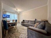 Продаётся 4-комн. вторичка 90 м², м. Нефтчиляр, photo 1 from 8