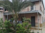 Продаётся 10-комн. дом/дача 350 м², пос. Локбатан, photo 1 from 8
