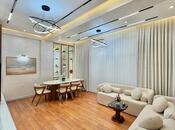 2-комн. новостройка - м. 28 мая - 90 м²