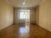 Продаётся 3-комн. вторичка 80 м², м. Элмляр Академиясы, photo 6 from 8