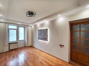Сдаётся 3-комн. вторичка 80 м², м. Нефтчиляр, photo 7 from 8
