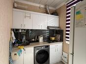Satılır 3 otaqlı köhnə tikili 75 m², İnşaatçılar m., photo 4 from 7