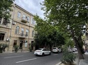 Продаётся 5-комн. вторичка 250 м², м. Ичеришехер, photo 1 from 8