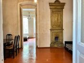 Satılır 5 otaqlı köhnə tikili 135 m², Nəsimi r., photo 2 from 8