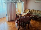 Satılır 4 otaqlı köhnə tikili 125 m², Elmlər Akademiyası m., photo 3 from 8