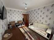 Satılır 2 otaqlı köhnə tikili 65 m², İnşaatçılar m., photo 2 from 8