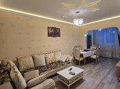 Продаётся 4-комн. вторичка 100 м², Хатаинский р., photo 1 from 8