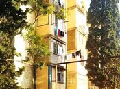 Продаётся 2-комн. вторичка 45 м², м. Кара Караев, photo 1 from 8