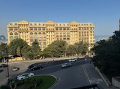 Сдаётся 2-комн. новостройка 65 м², м. Ичеришехер, photo 1 from 8
