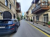 Satılır 3 otaqlı köhnə tikili 83 m², Nizami m., photo 1 from 8