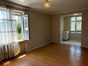 Satılır 2 otaqlı köhnə tikili 38 m², İnşaatçılar m., photo 2 from 8