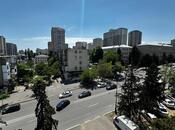 Satılır 2 otaqlı köhnə tikili 38 m², İnşaatçılar m., photo 1 from 8