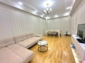 Продаётся 2-комн. новостройка 71 м², м. Кара Караев, photo 1 from 8