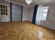 Satılır 2 otaqlı köhnə tikili 60 m², İnşaatçılar m., photo 6 from 8