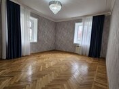 Satılır 2 otaqlı köhnə tikili 60 m², İnşaatçılar m., photo 4 from 8