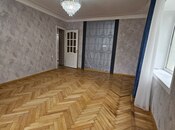 Satılır 2 otaqlı köhnə tikili 60 m², İnşaatçılar m., photo 5 from 8