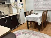 Satılır 2 otaqlı köhnə tikili 45 m², İnşaatçılar m., photo 8 from 8