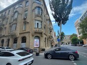 Satılır 7 otaqlı köhnə tikili 360 m², Sahil m., photo 1 from 8