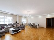 Продаётся 5-комн. вторичка 130 м², м. 20 января, photo 1 from 8