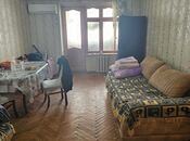Satılır 2 otaqlı köhnə tikili 60 m², 8-ci mikrorayon q., photo 1 from 6