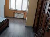 Сдаётся 2-комн. вторичка 70 м², м. Низами, photo 2 from 8