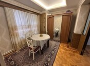 Satılır 4 otaqlı köhnə tikili 140 m², Gənclik m., photo 1 from 8