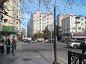 Продаётся 3-комн. вторичка 65 м², м. Элмляр Академиясы, photo 1 from 8