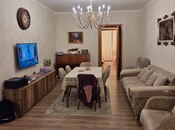 Satılır 2 otaqlı köhnə tikili 65 m², Şah İsmayıl Xətai m., photo 1 from 8