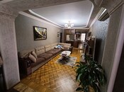 Satılır 5 otaqlı köhnə tikili 130 m², 8-ci mikrorayon q., photo 1 from 8