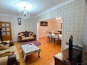 Satılır 4 otaqlı köhnə tikili 130 m², Nəsimi m., photo 1 from 8