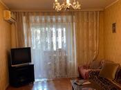 İcarəyə verilir 2 otaqlı köhnə tikili 605 m², İnşaatçılar m., photo 2 from 8