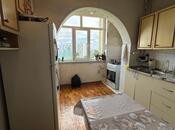 Satılır 4 otaqlı köhnə tikili 105 m², Qara Qarayev m., photo 5 from 8