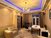 Satılır 2 otaqlı köhnə tikili 70 m², Elmlər Akademiyası m., photo 1 from 7