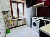 Satılır 3 otaqlı köhnə tikili 75 m², Qara Qarayev m., photo 6 from 8