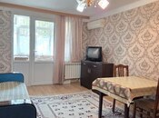 Satılır 2 otaqlı köhnə tikili 35 m², Elmlər Akademiyası m., photo 1 from 8