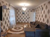 Продаётся 2-комн. вторичка 40 м², м. Элмляр Академиясы, photo 1 from 8